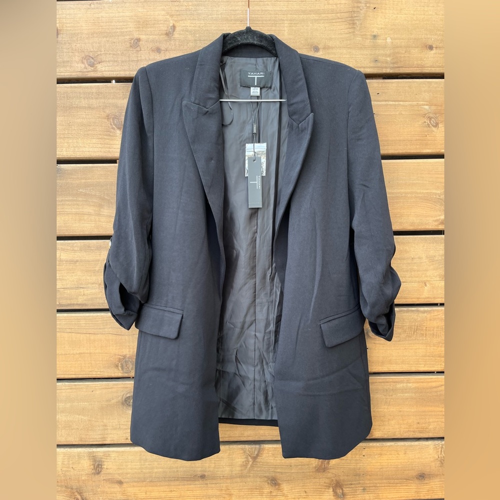 NWT Tahari open front 3/4 sleeve blazer jacket, black. Size XS
